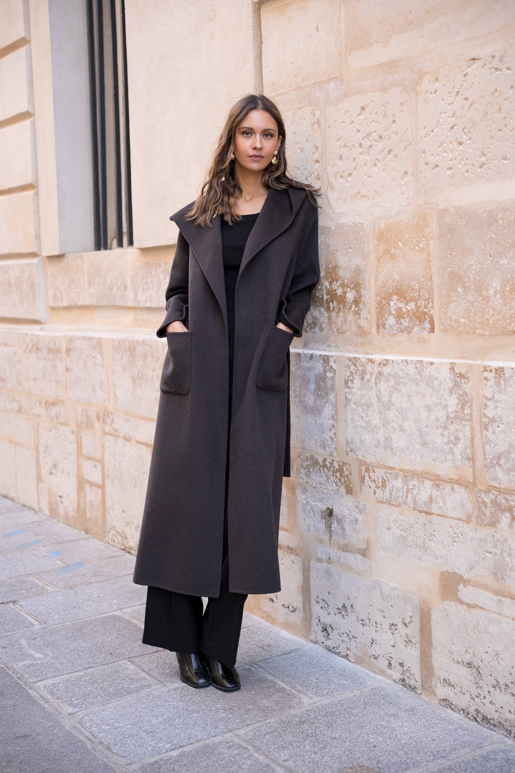 Attentif Paris - Wholesale Coat - Women's - Hand-sewn long wool coat with large hood and belt9
