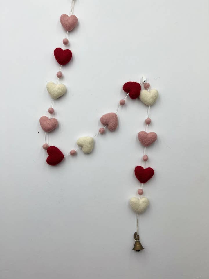 Sheep Wool Heart Garland Decoration for wholesale by NURBU INC.