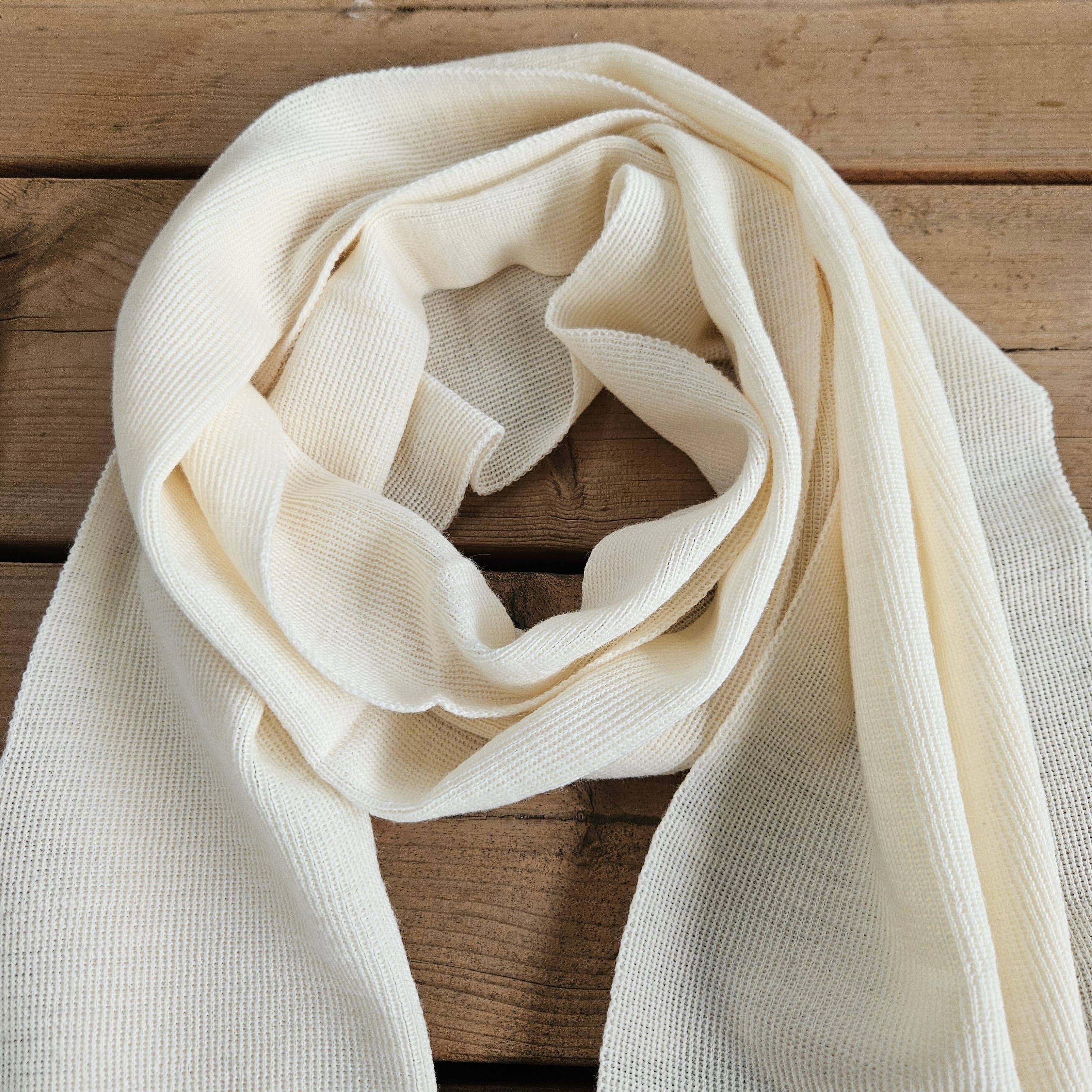 NorraVilla - Wholesale Sjaal - Uniseks - Sjaal van 100% merinowol voor dames of heren - Unisex Offwhite15