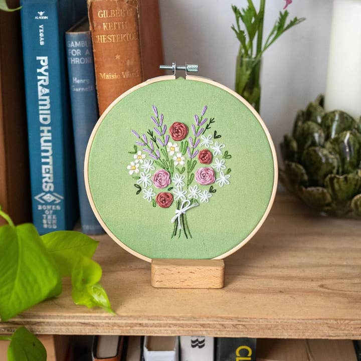 Craft Club – Großhandel Kreuzstich-/Stickzubehör – DARLING DAISY BOUQUET - Stickset3