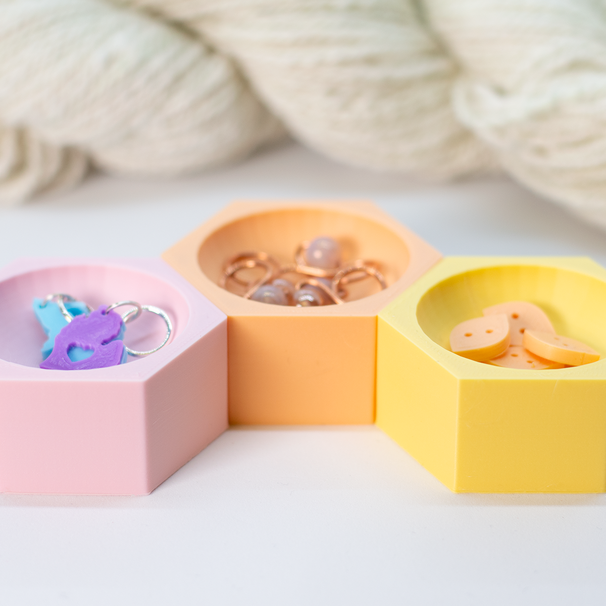 Blue Bird Makery - Vendita all'ingrosso Attrezzi per lavoro a maglia/uncinetto - Piatti Magnetici Esagonali Notons0