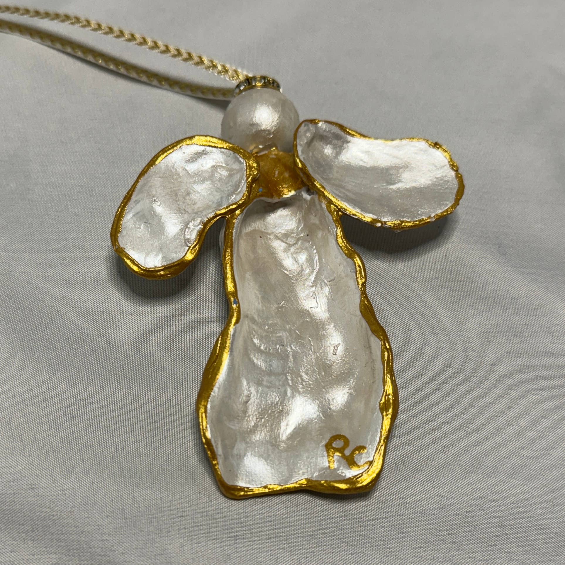 Sea Pine Art & Design – wholesale Prydnad – Oyster Angels – Änglar av ostronskal från Wilmington och Beaufort, NC5