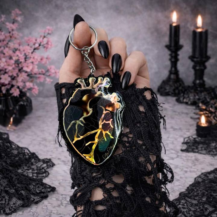 Llavero de Corazón Anatómico – Llavero de Acrílico Negro con Purpurina Gótica y Dorado para Regalos Alternativos para venta al por mayor de Gothic Garage