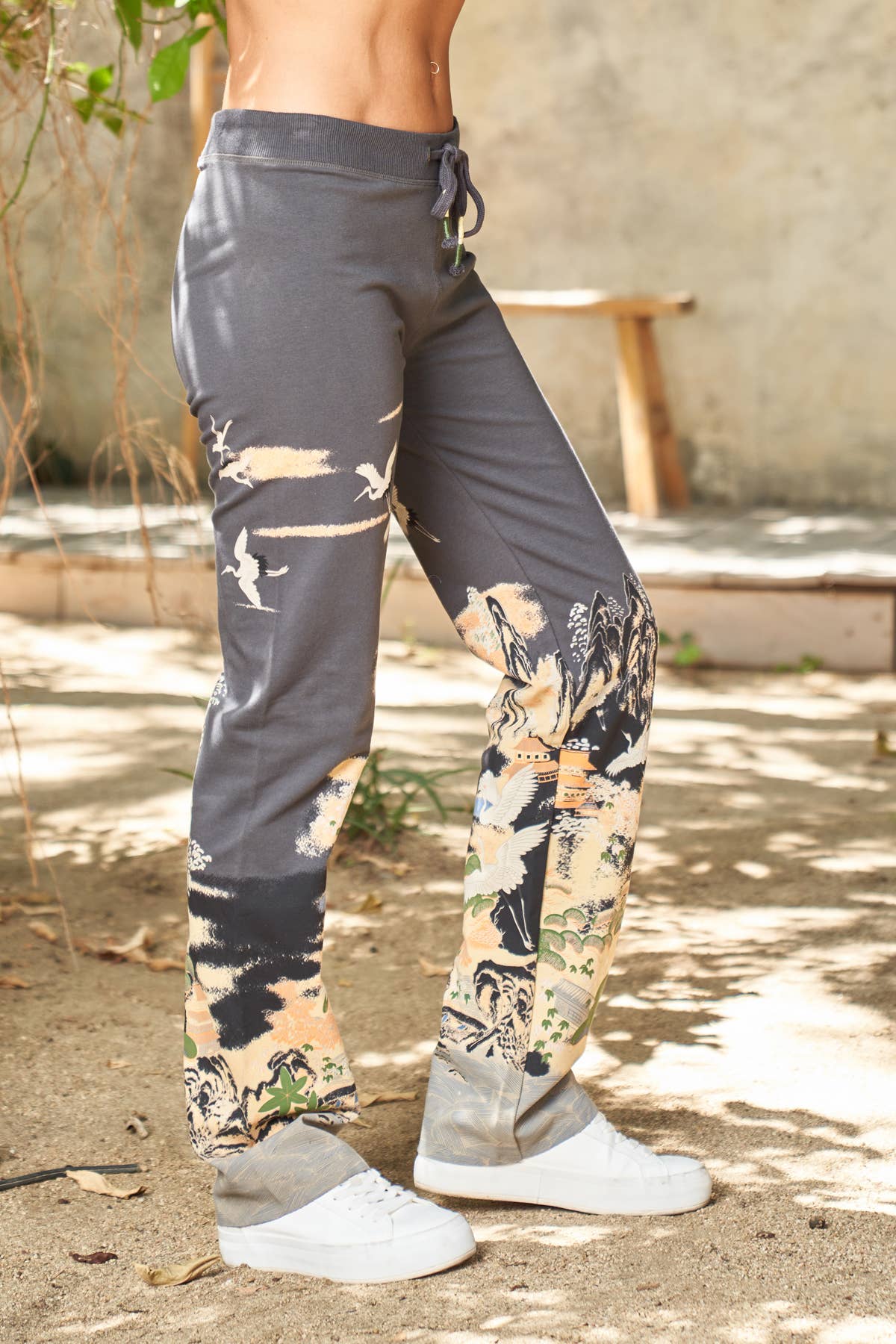 Paparazzi - Vendita all'ingrosso Pantalone - Donna - Pantaloni da salotto con stampa gru FT elasticizzati con orlo grezzo 4361-MCP6