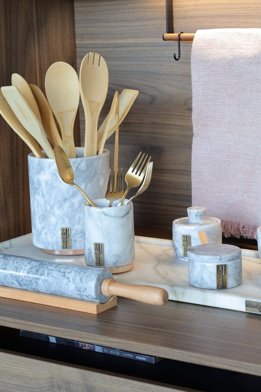 PIETRA DI CASA - Wholesale Utensil Holder - Calacatta Nero Marble HALE Kitchen Jar Rose Metal Decor4