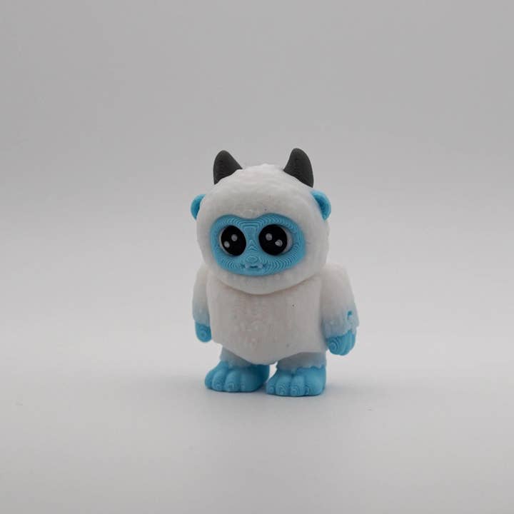 Mini Yéti pour la vente par Sumptuous Scull Styles LLC