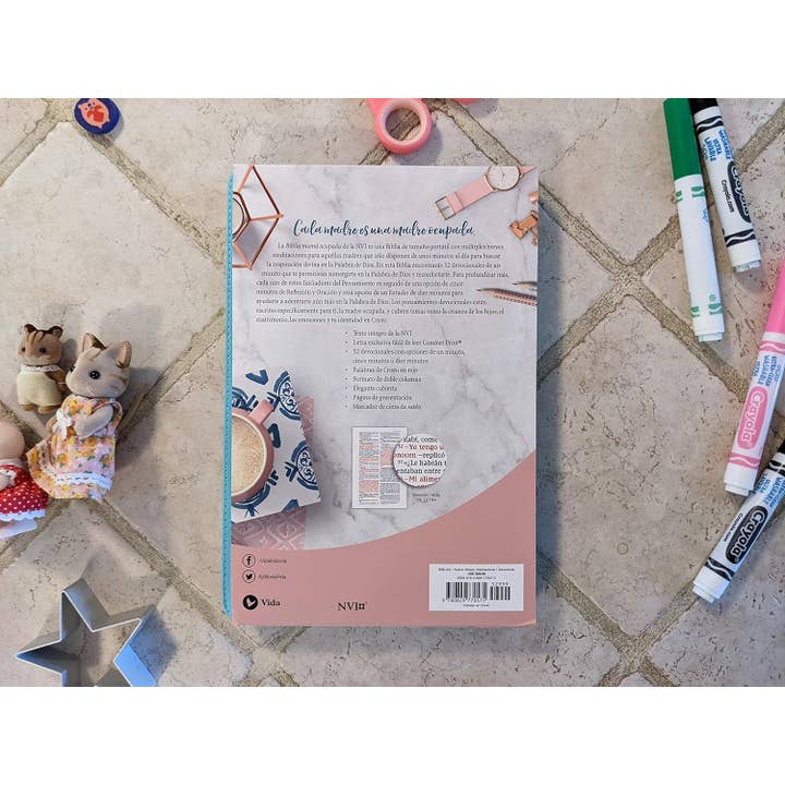 HarperCollins Christian Publishing - Wholesale Religion - NVI, Biblia de la Mamá Ocupada, Leathersoft, Turquesa5