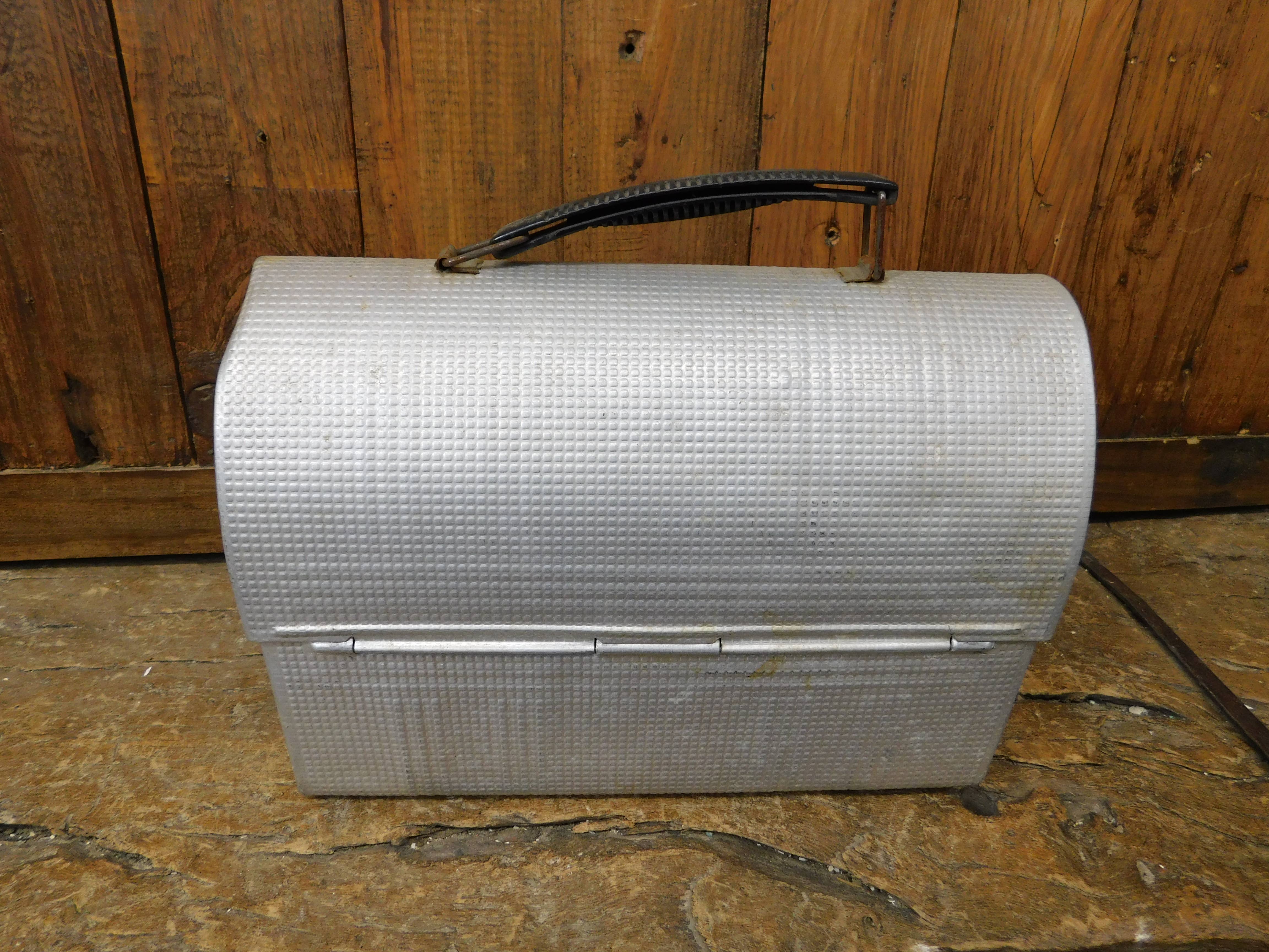 My Amigos Imports - Vente Sac/boîte repas - Boîte à déjeuner vintage en métal #4 Rangement Ancien Collectionnable5