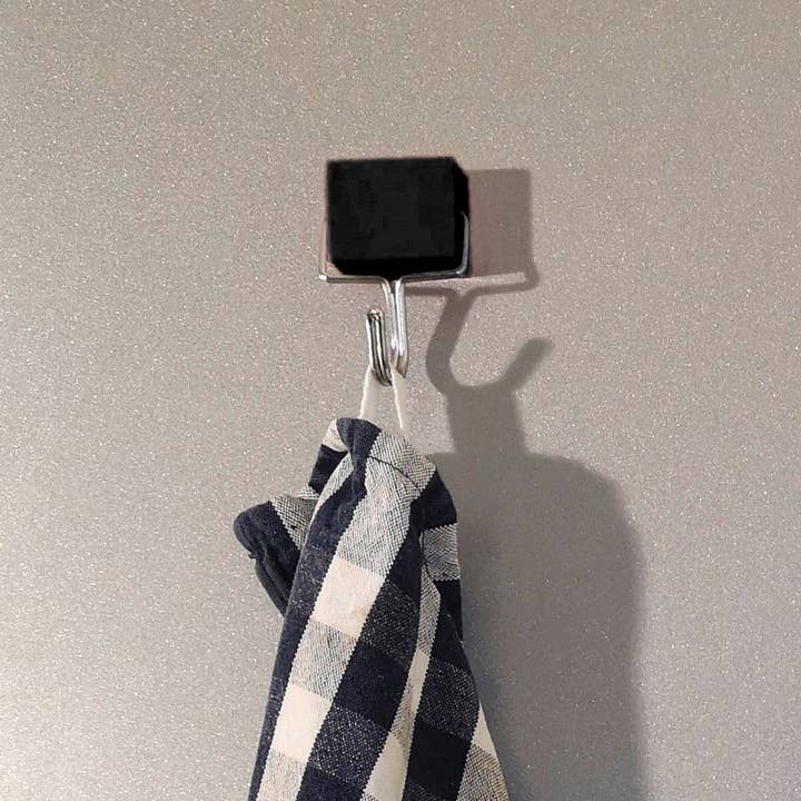 Fackelmann - Wholesale Wall hook - Fackelmann Tecno Magnetic Wall Hooks Set of 22