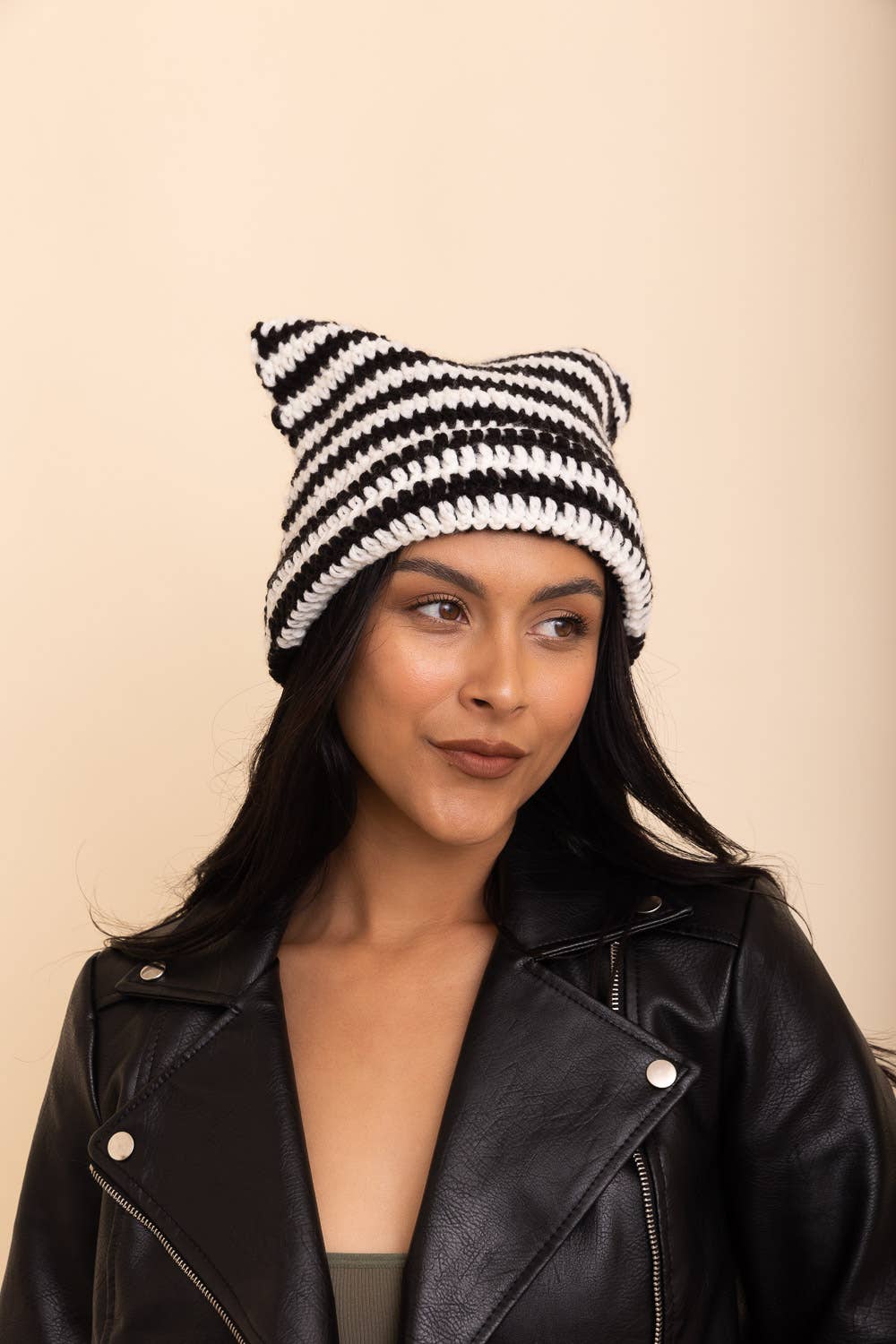 Leto Accessories – Großhandel Beanie – Damen – Bezaubernde Häkelmütze mit Katzenohren 🐱 — Kuschelige Winter- und Herbstmütze4