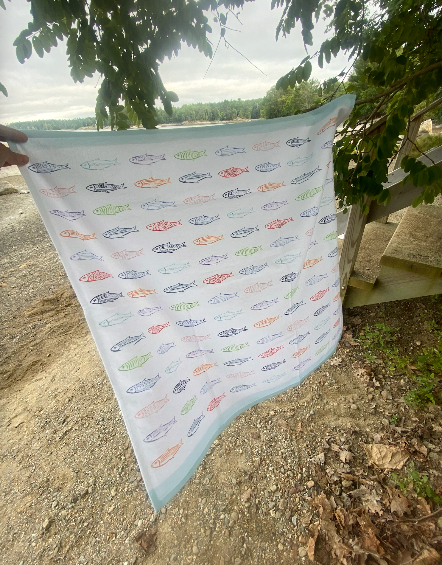 Independent Puppy - Wholesale Tea Towel - Rainbow Fish Tea Towel | 27 x 27"1