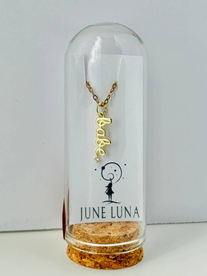 Babe Charm Ketting voor wholesale door June Luna Jewelry