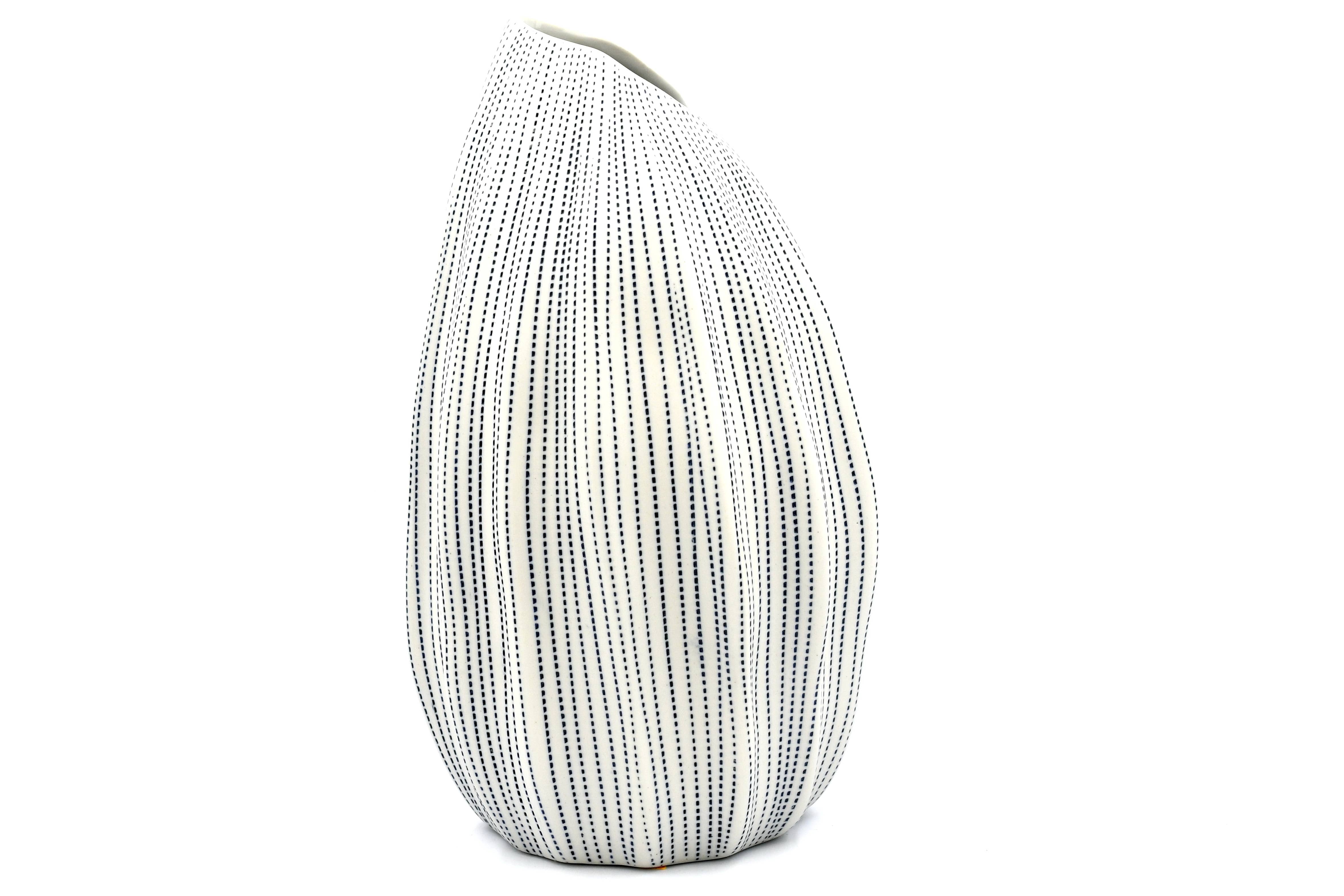 Art Floral Trading LLC - Wholesale Vase - 983W26 SEDA S-Handcrafted Porcelain Vase3