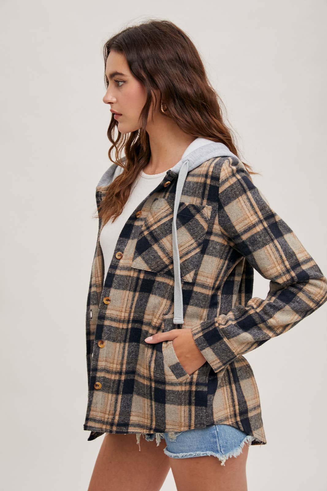 Bluivy – wholesale Shirt Jacket/Shacket - Women’s – HOODED FLANNEL BUTTON FRONT SHIRT JACKET10