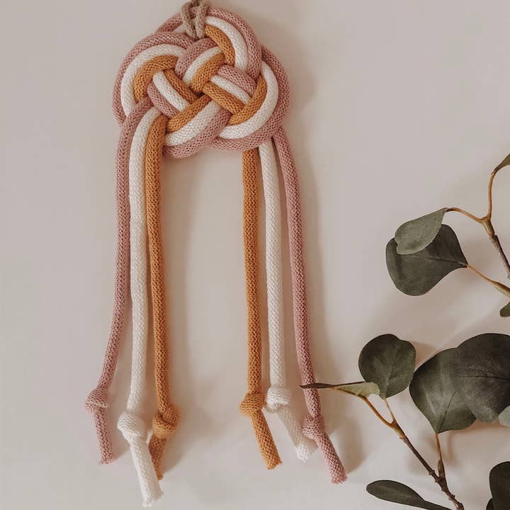 Tricolour Astrid wall knot for wholesale by Knottinger