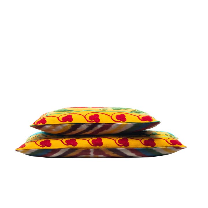 SUNFLOWER FLORET SILK SUZANI CUSHION DOUBLE SIDED IKAT for wholesale by Héritage Genève