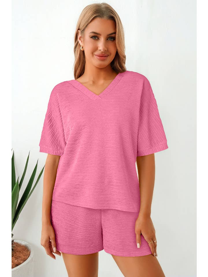 LA Society - Vente Ensemble de vêtements d'intérieur – femme - Ensemble de détente avec t-shirt texturé à col en V et short taille haute4