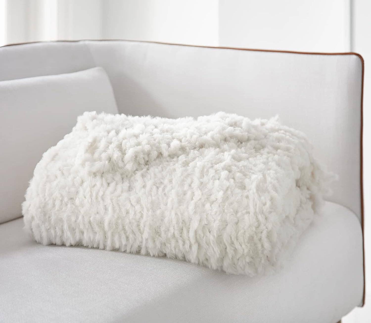 Crafted by Catherine - Wholesale Throw Blanket - Ivory Fringe Trim Knit Faux Rabbit Fur Throw 50" x 60"4