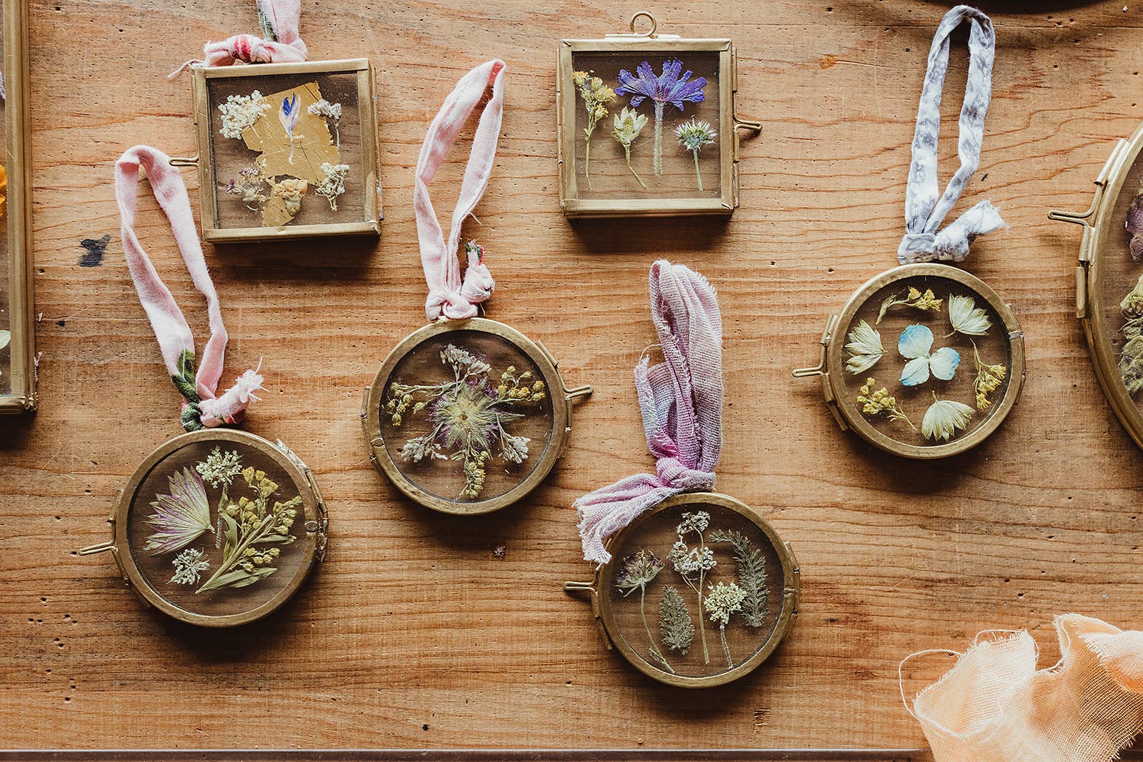 Elsker Creations – Engroshandel 3D-vægkunst – Mini rammer med pressede blomster6