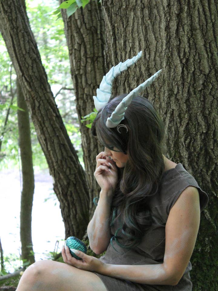 Corna a Scaglie stampate in 3D per la vendita all'ingrosso da parte di Goblin Market Studio