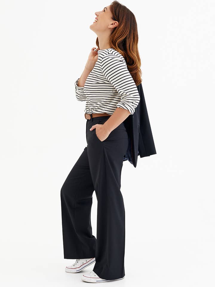 Off white with black stripes T-shirt BRETON ┃ long sleeve, classic model striped t-shirt for wholesale on Faire7