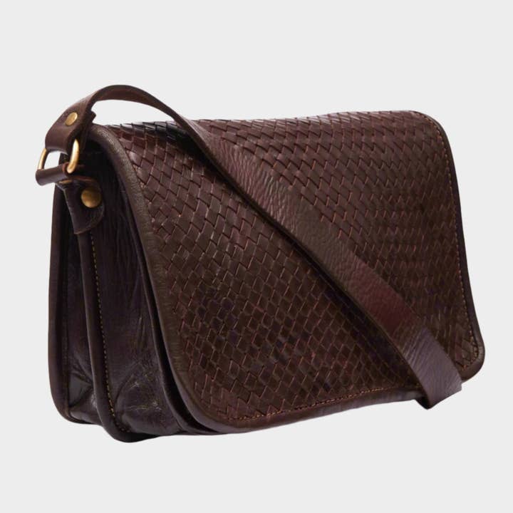 Sac à bandoulière en cuir tressé marron foncé Charlotte pour la vente par Artisan Stories