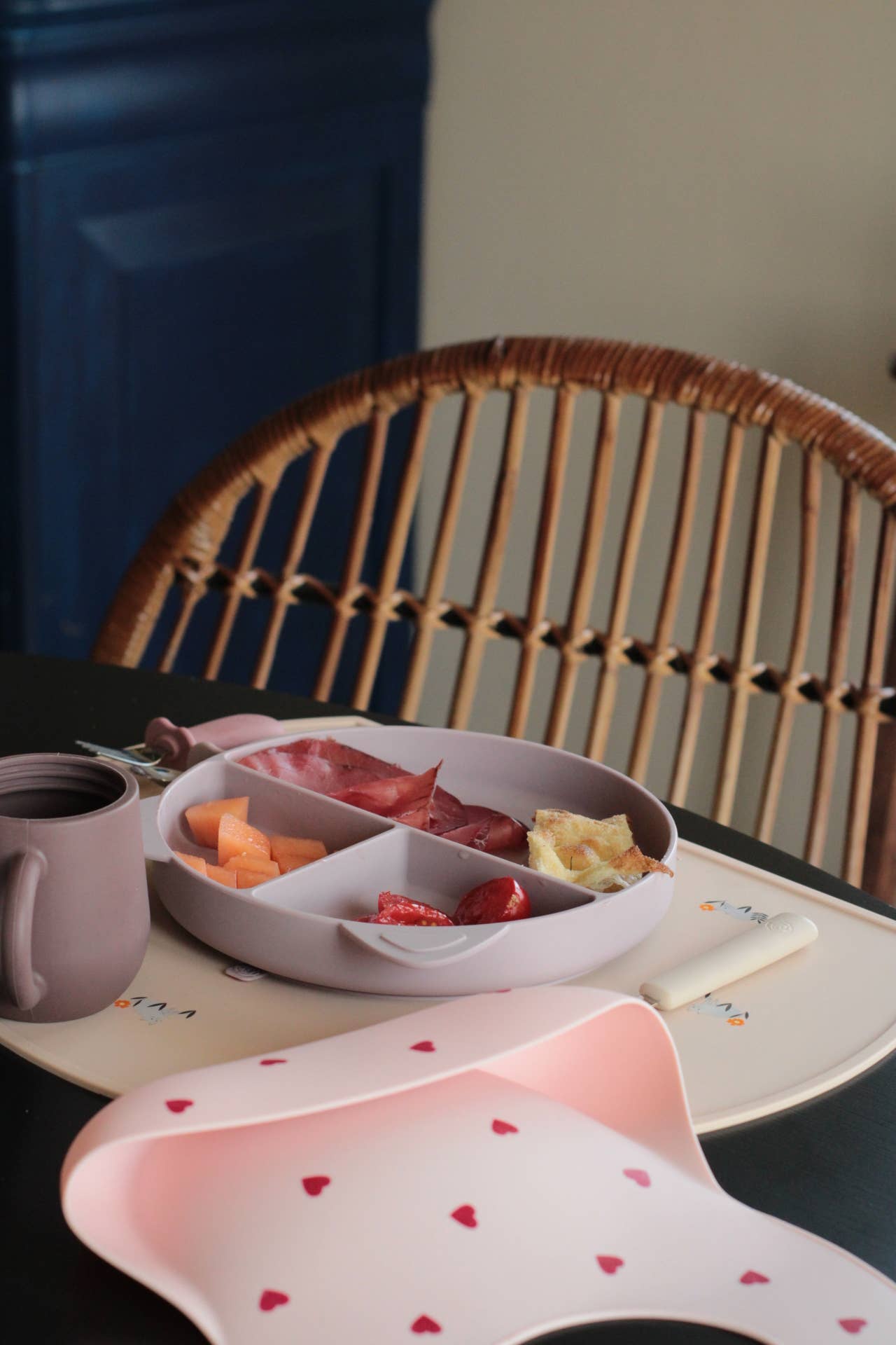 Soina - Wholesale Dinner Plate - Kids & Baby - Silicone plate with compartments (Tortora)5