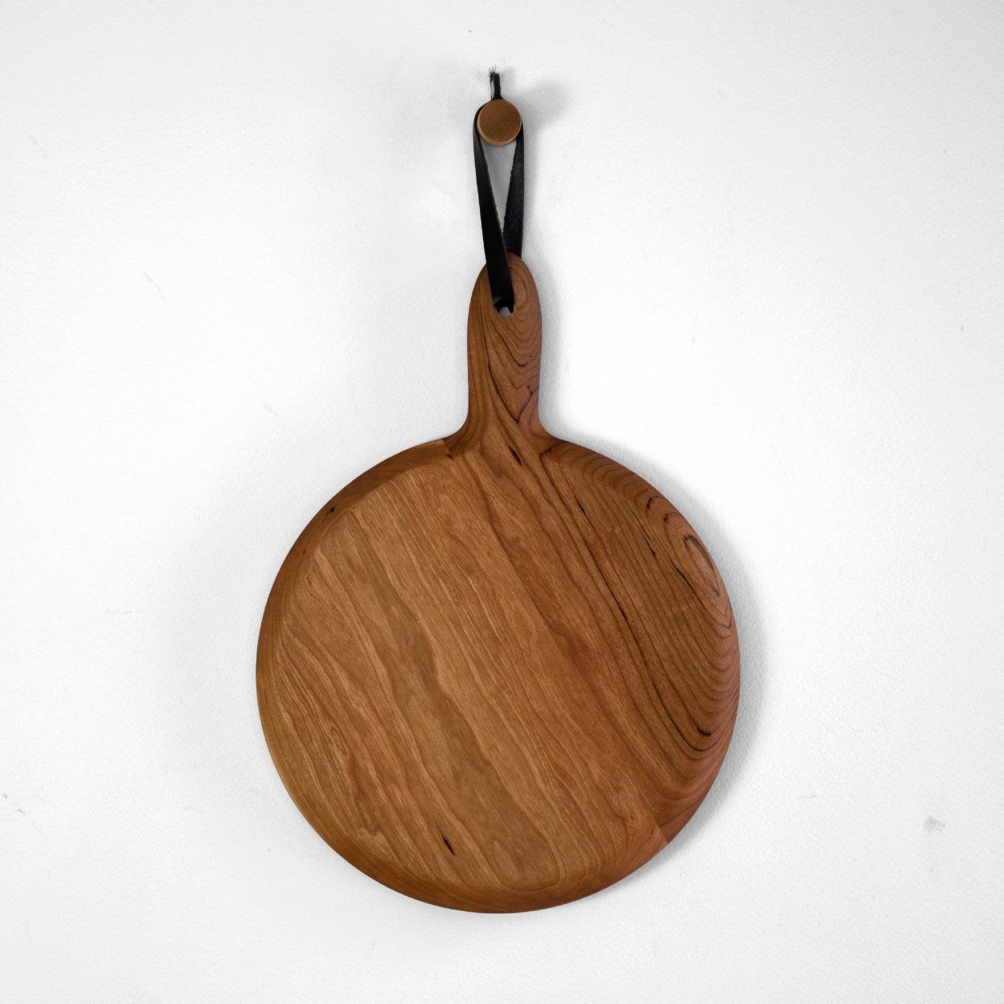 KHEM Studios - Wholesale Cutting Board - Cutting Board Circle Board Handcrafted Hardwood3