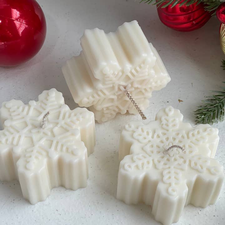 Akivodu Candles - Wholesale Novelty Candle - Christmas Snowflake Candle: Multiple Holiday Scents