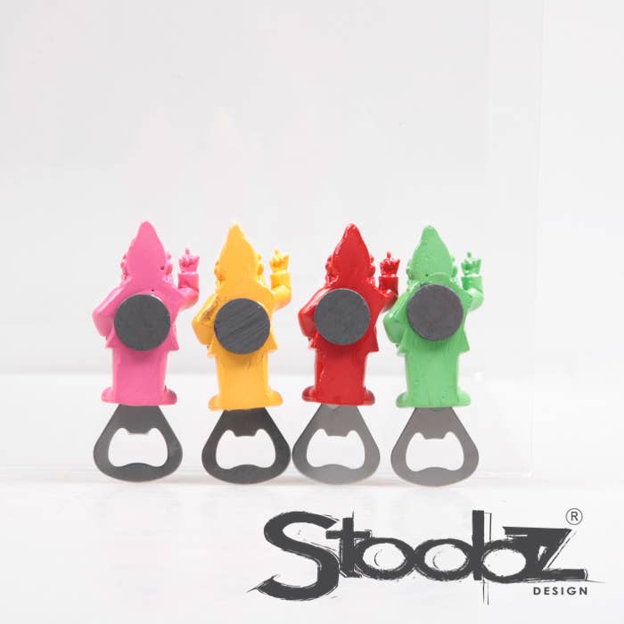 Imhof & Stevens BV - Wholesale Bottle/Wine Opener - STOOBZ LEPRECHAUN BOTTLE OPENER MAGNET 4 ASS G/R/G/F 9 CM1