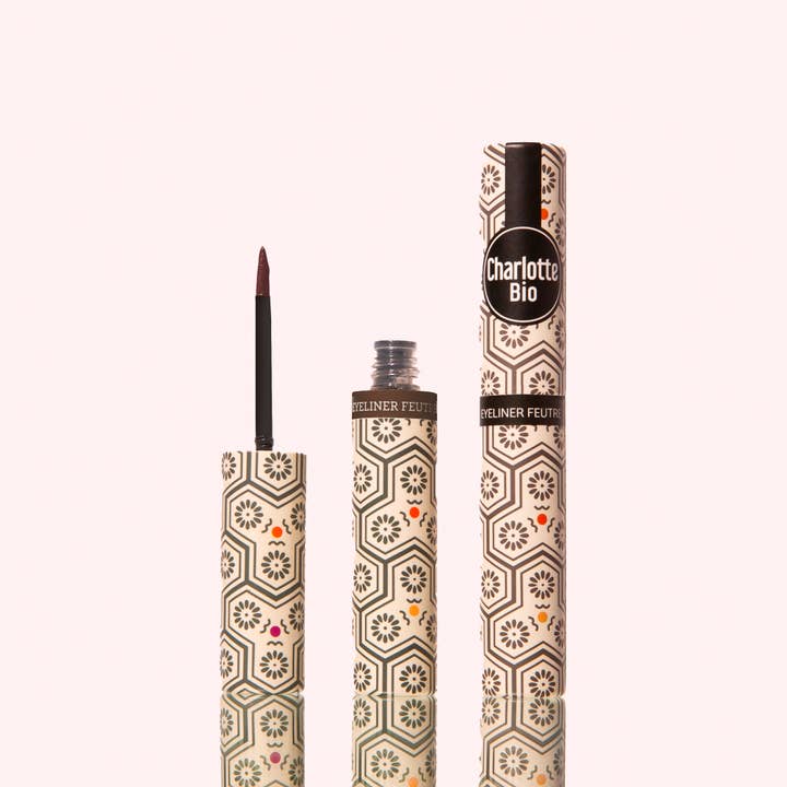 Felt-tip eyeliner for wholesale by CHARLOTTE BIO