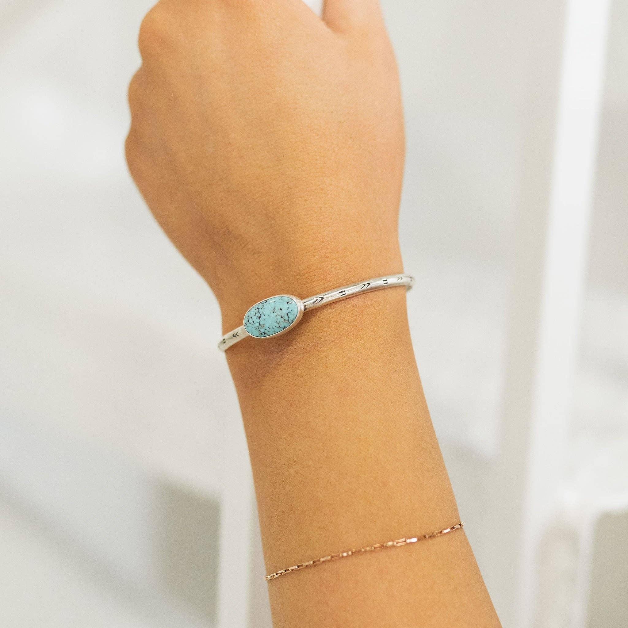 Indie Rae - Vente Bracelet manchette - Bracelets en turquoise égyptienne estampée15