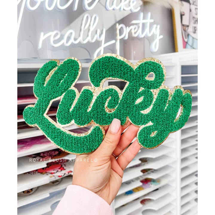 Patch de Chenille Cursivo Lucky por atacado de RBA Transfers