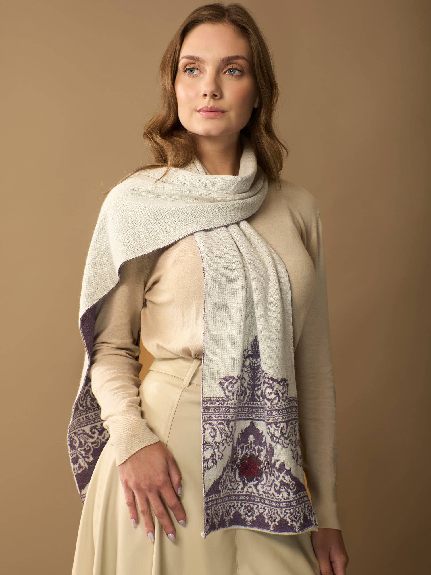 WUAMAN - Alpaca - Wholesale Scarf - Women's - Isabela Alpaca Scarf | Hand Embroidery | Fall7