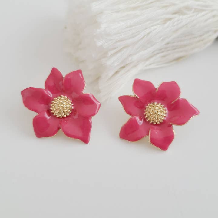 Eksotiske blomsterøreringe for engroshandel hos Christina Rocha Handmade Jewelry & Accessories