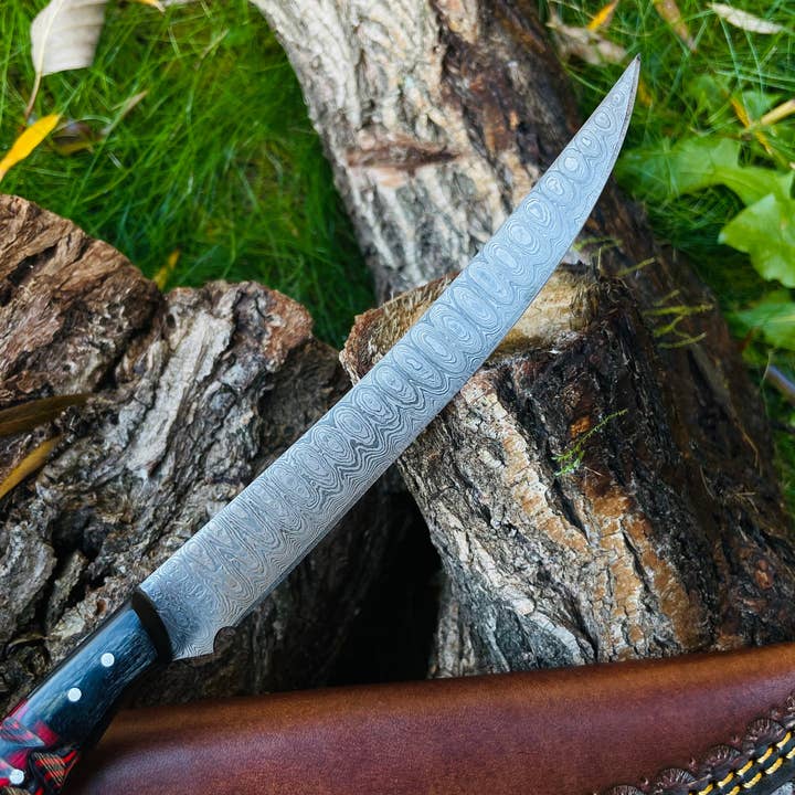 Titan International - Wholesale Pocket Knife/Holder - Damascus Steel Custom Flay Knife with Craved Grips TK-051