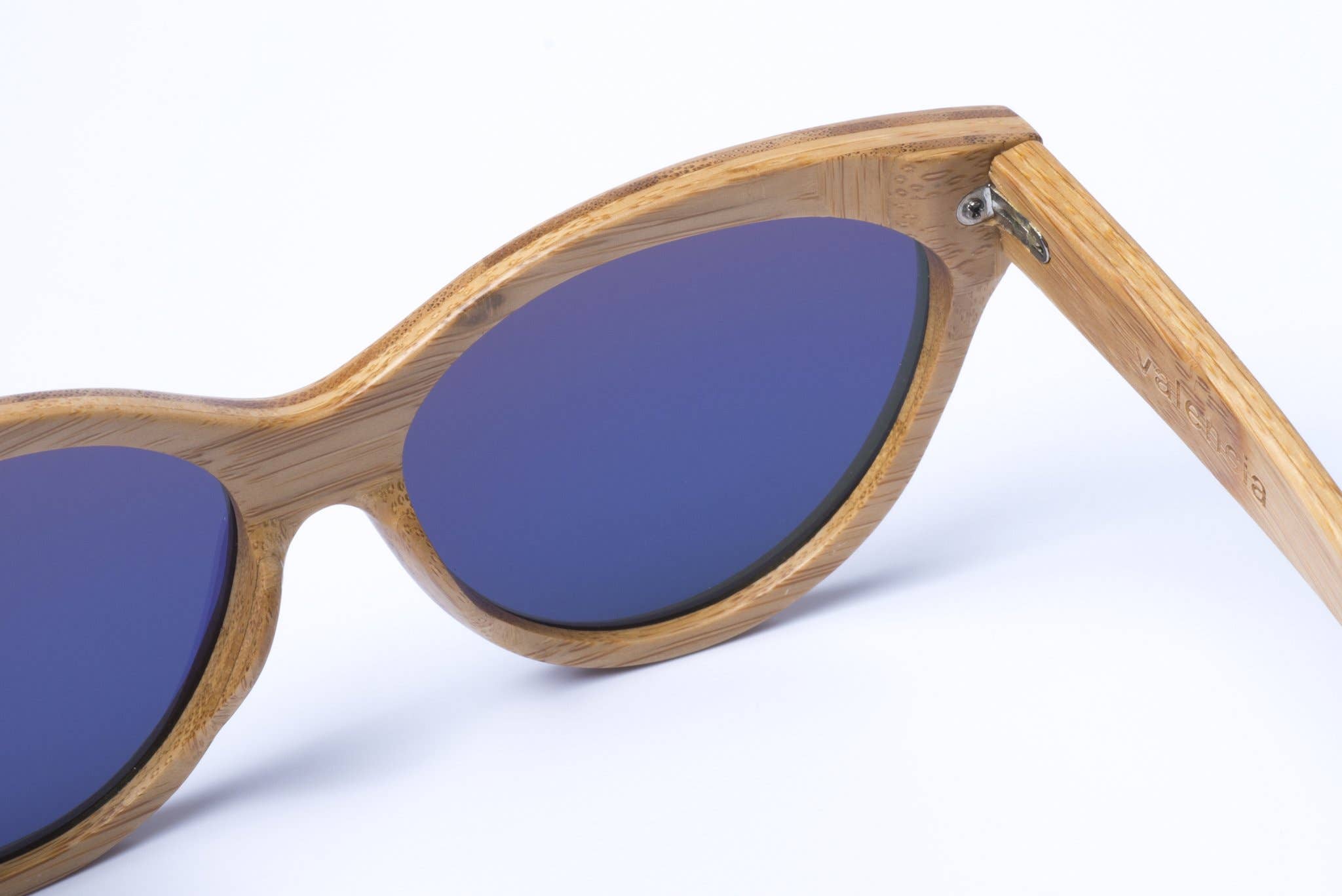 WearPanda - Wholesale Sunglasses - Unisex - Valencia Bamboo Sunglasses2