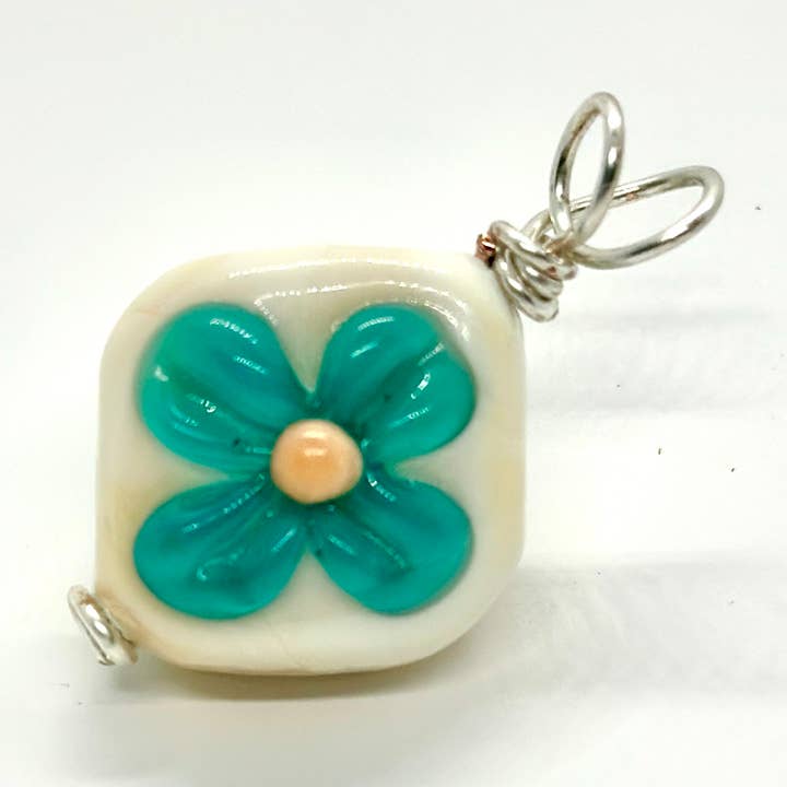 Iridescent Ivory Blossom Diamond for wholesale by Hang-ups by Ami