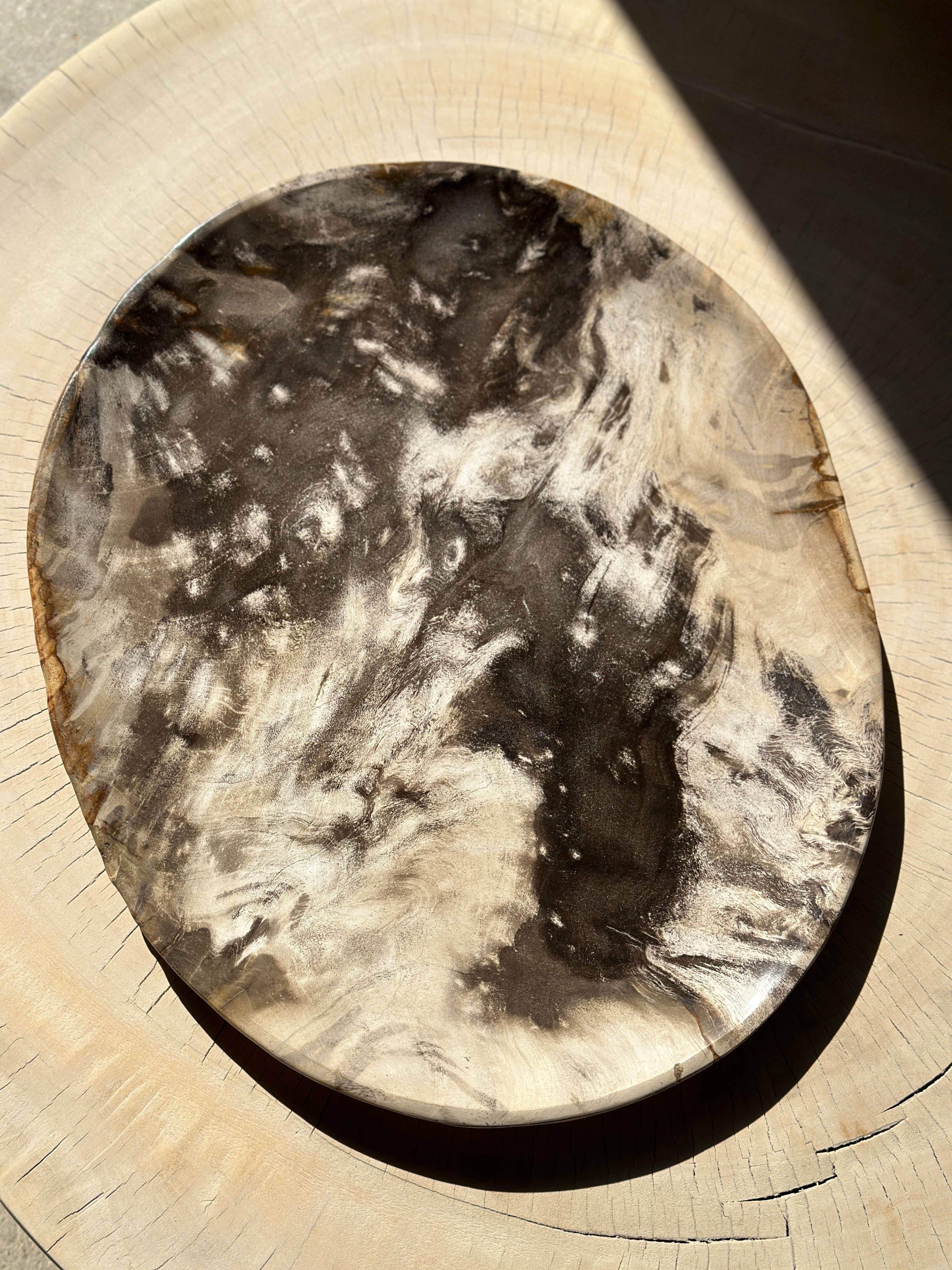 Office Objets - Vente Assiettes/plats/bols de décoration - Très grand vide poche ou plat en bois pétrifié46