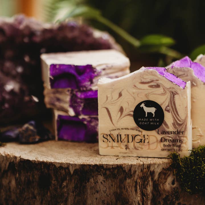 Savon pour le corps au lait de chèvre Lavender Dreams 4,5 oz pour la vente par Smudge