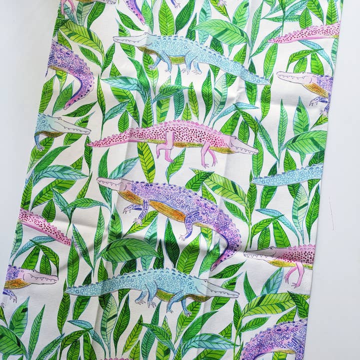 Natalie V. Mason - Wholesale Tea Towel - Dish Towel - Gators (white) - decorative tea towel7