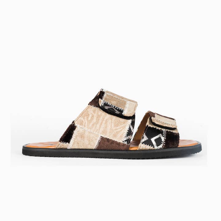 Sandália Slide Cyata Lombs e Veludos Insecta + Nátaly Neri por atacado de Insecta Shoes