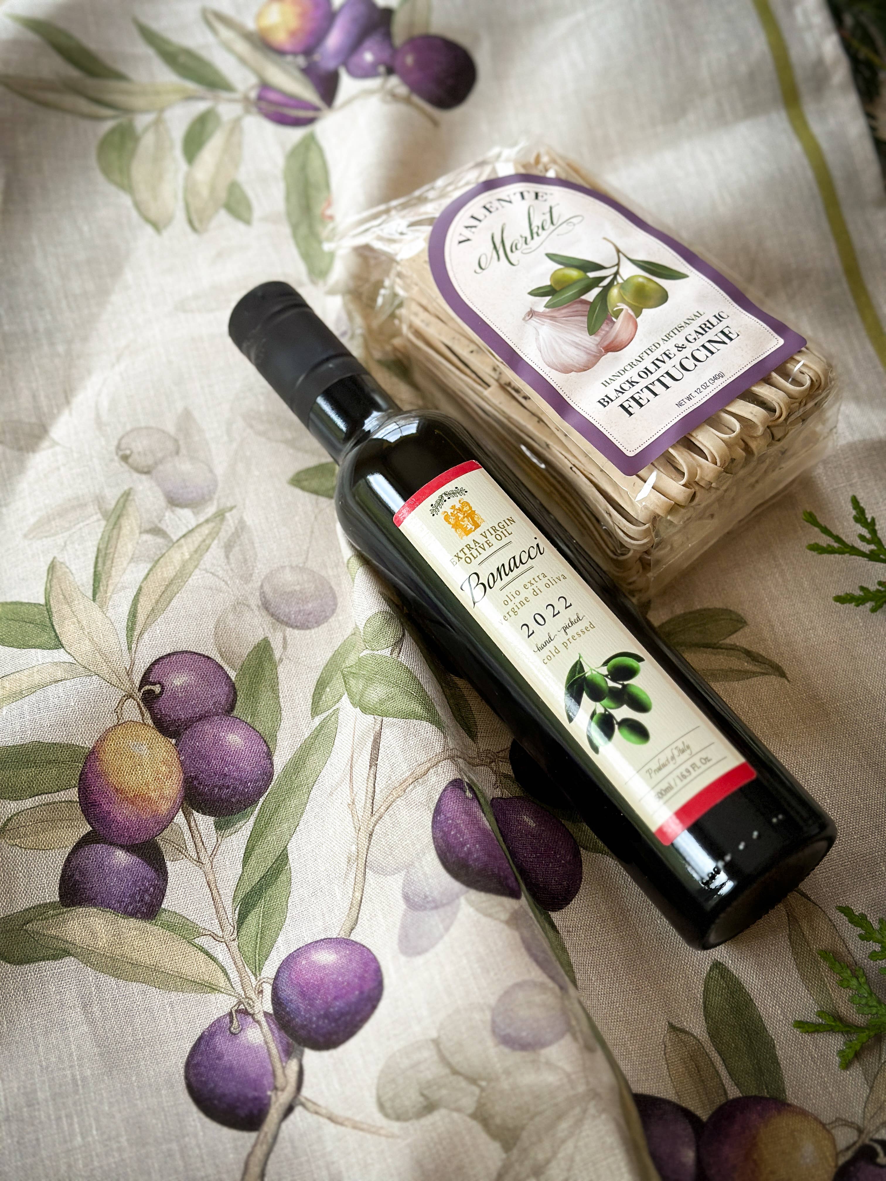 Valente Pasta - Wholesale Pasta - Black Olive and Garlic Fettuccine/ Dry Pasta1