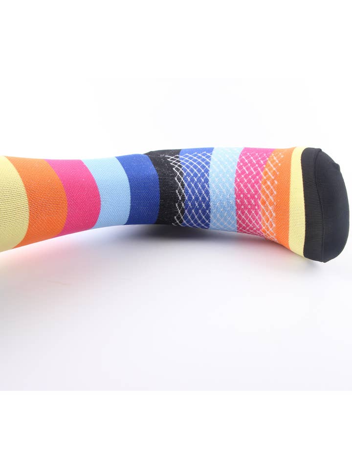 Calcetines de compresión colores arco iris para venta al por mayor de Kit Carson Accessories