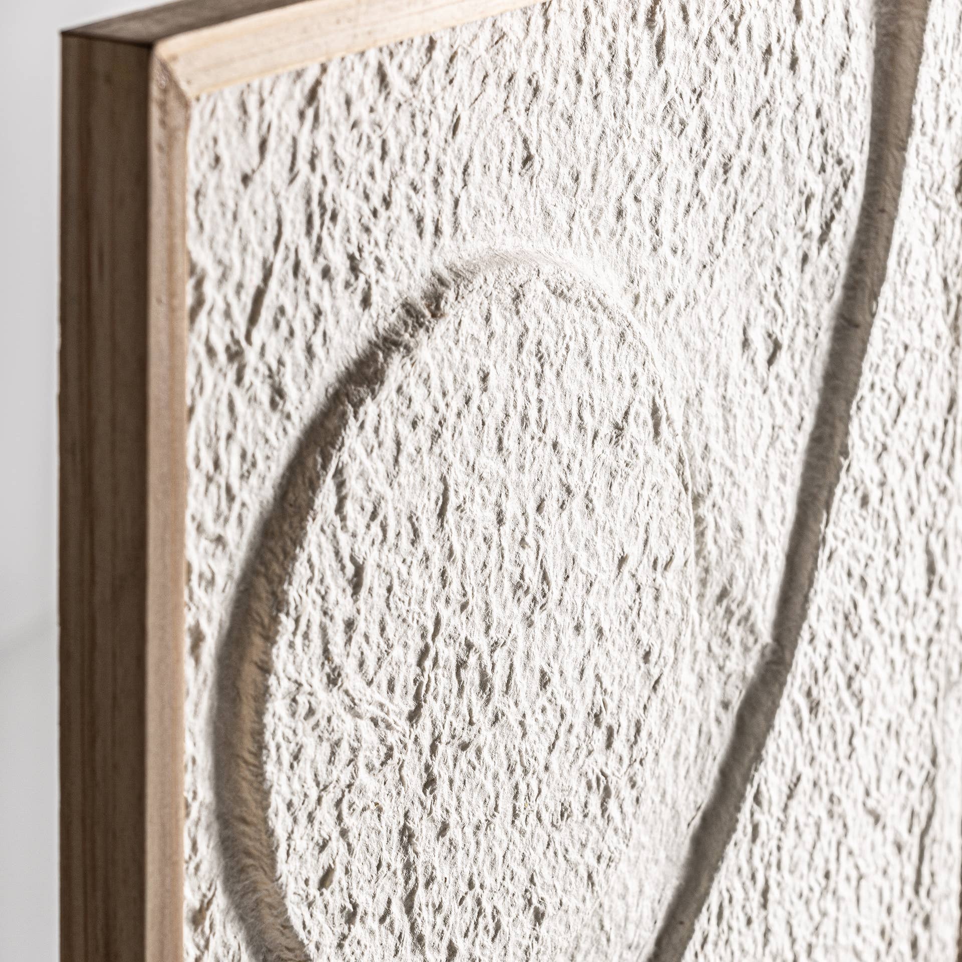 Kodu - Wholesale Painting/Drawing - Handmade white papier-mâché frame measuring 65x2x95cm1