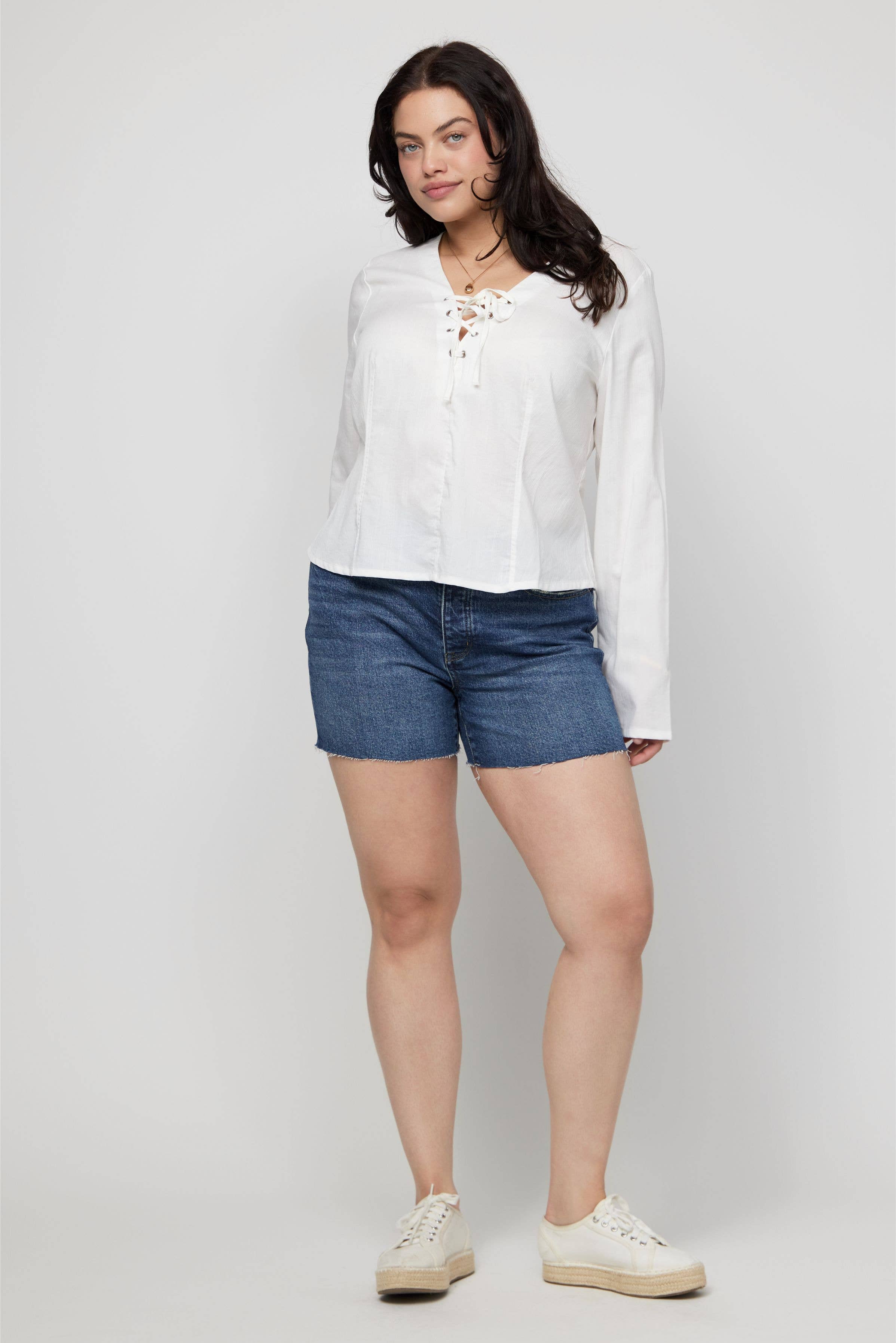 Oliver Logan - Vente Short – femme - Short en denim taille haute Bedford, Indigo moyen lumineux9