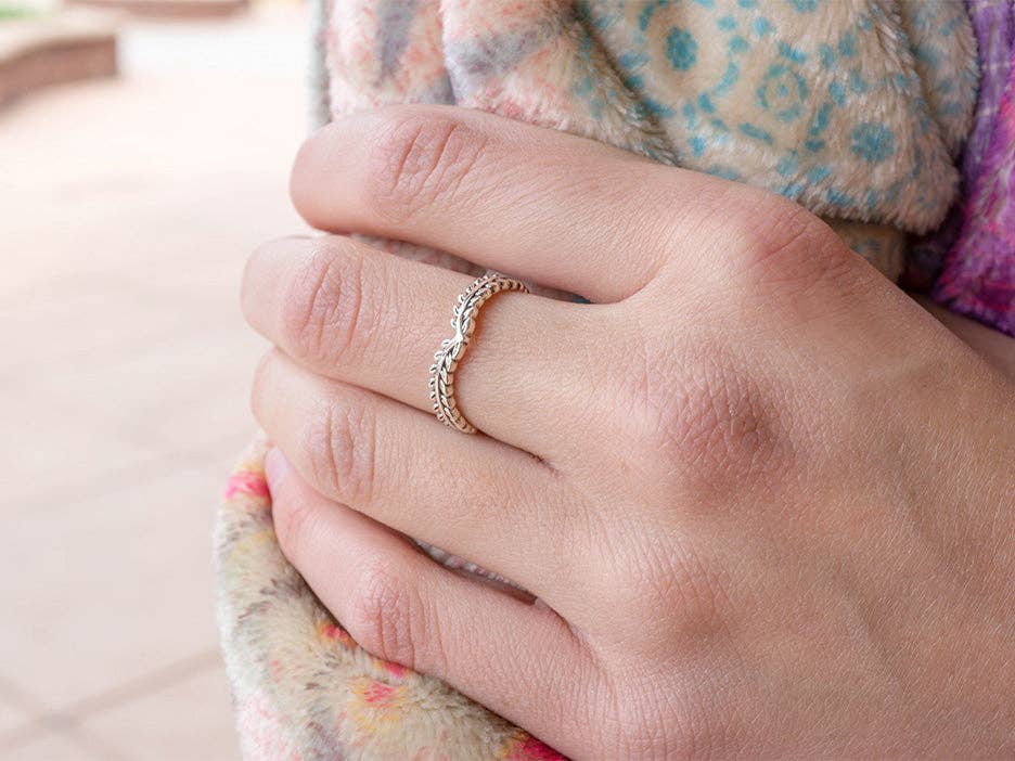 Silver Laurel Wreath Ring for wholesale on Faire3