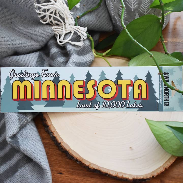 Bienvenue sur l'autocollant pare-chocs MN pour la vente par Wild North Co