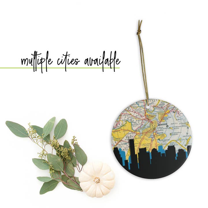 Massachusetts ville skyline ornement | choisissez votre ville pour la vente par Paperfinch Design