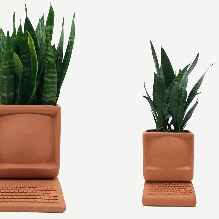Wyatt Little - Wholesale Plant Pot - Large Computer Planter3
